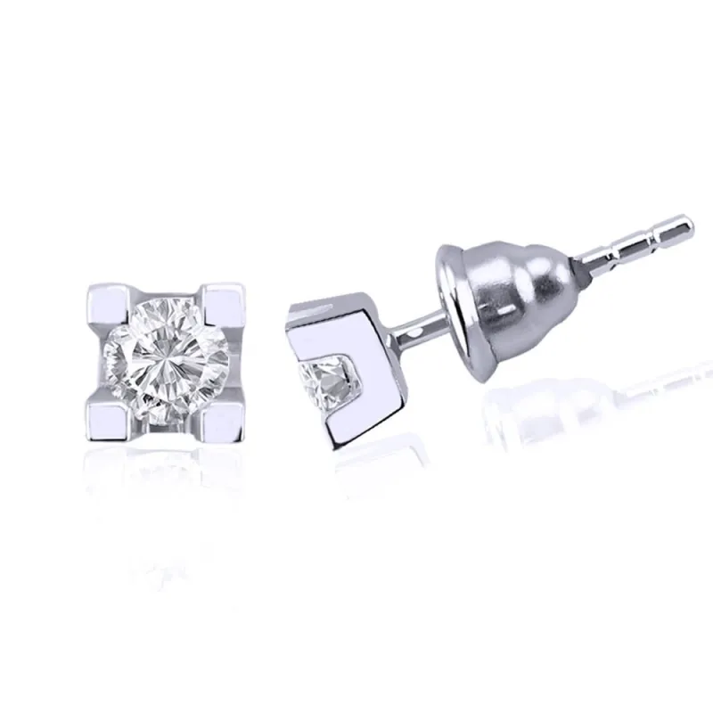 Diamond Solitaire Stud Earrings: A Jewelry Box Essential